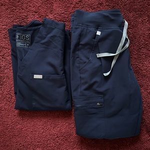 FIGS Navy Catarina Top (M) & Zamora Jogger Pants (S) Scrub Set